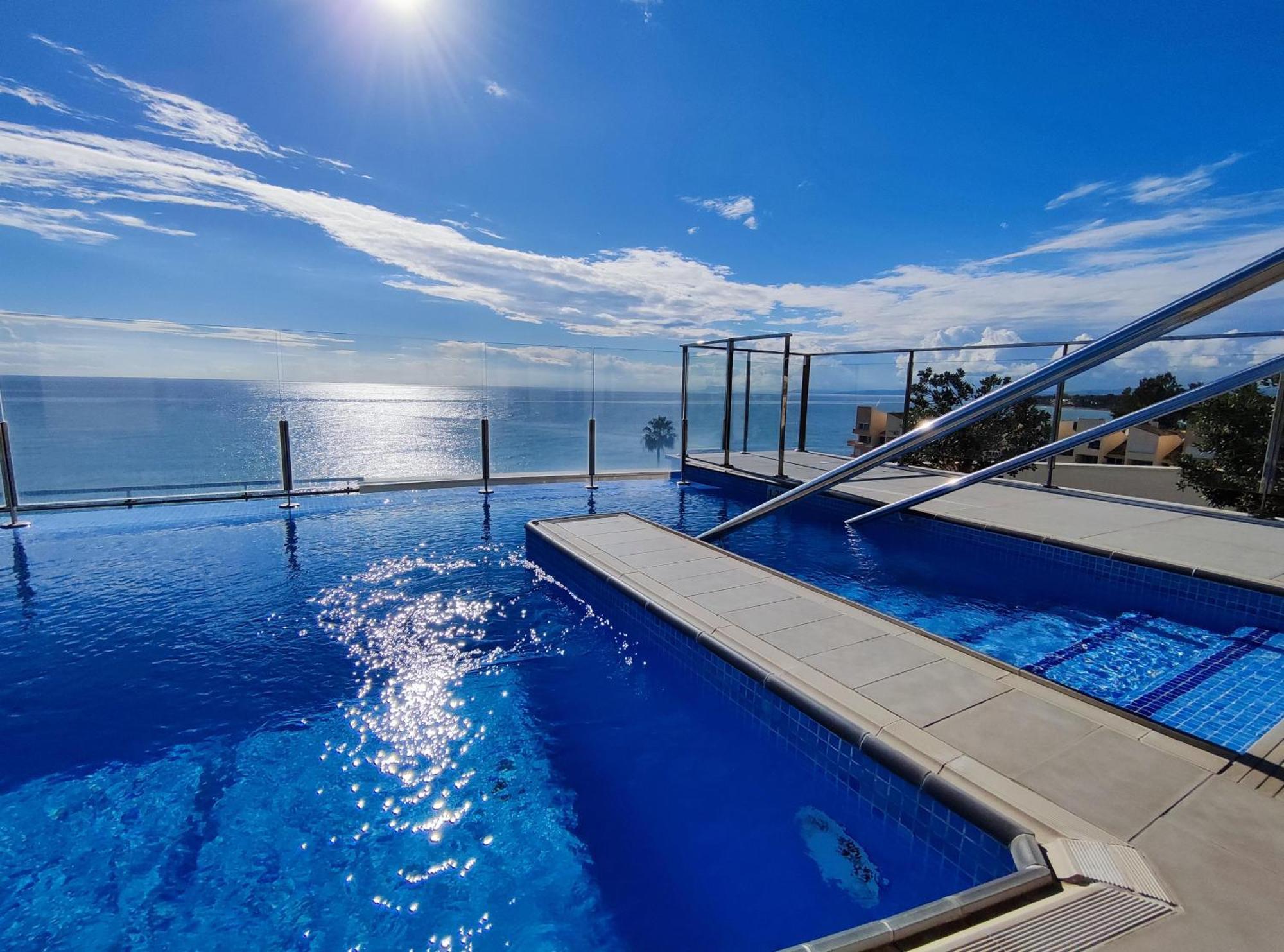Апартаменты Luxury Duplex Infinity Pool Ehhouse Эстепона Экстерьер фото